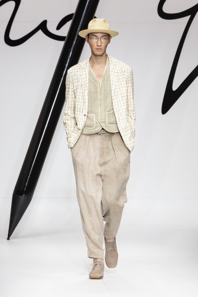 Giorgio Armani Spring 2024 Menswear Review