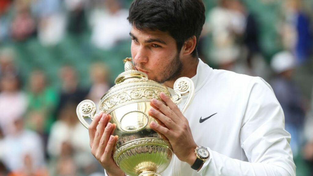 Carlos Alcaraz wins Wimbledon wearing Rolex