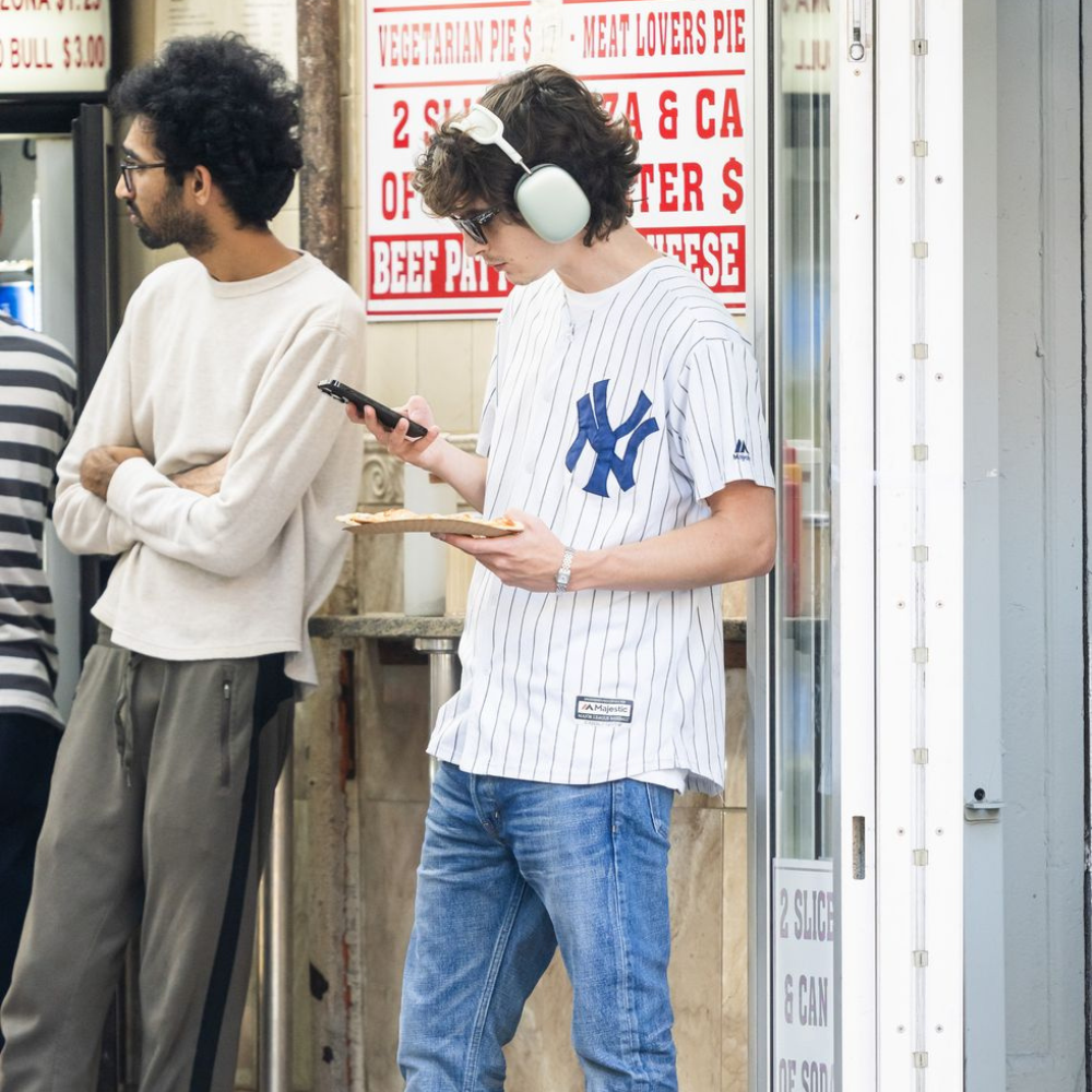 I need help figuring out this Timotheé Chalamet-Kylie Jenner situation