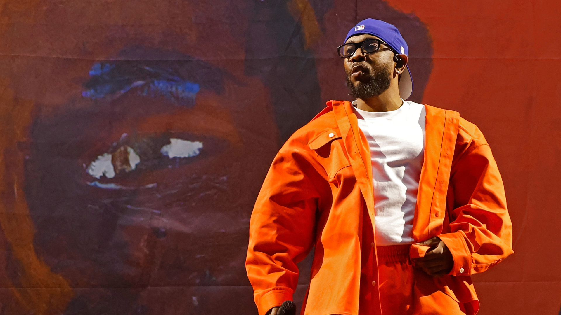 Kendrick Lamar is making the case for the ‘dumb phone’
