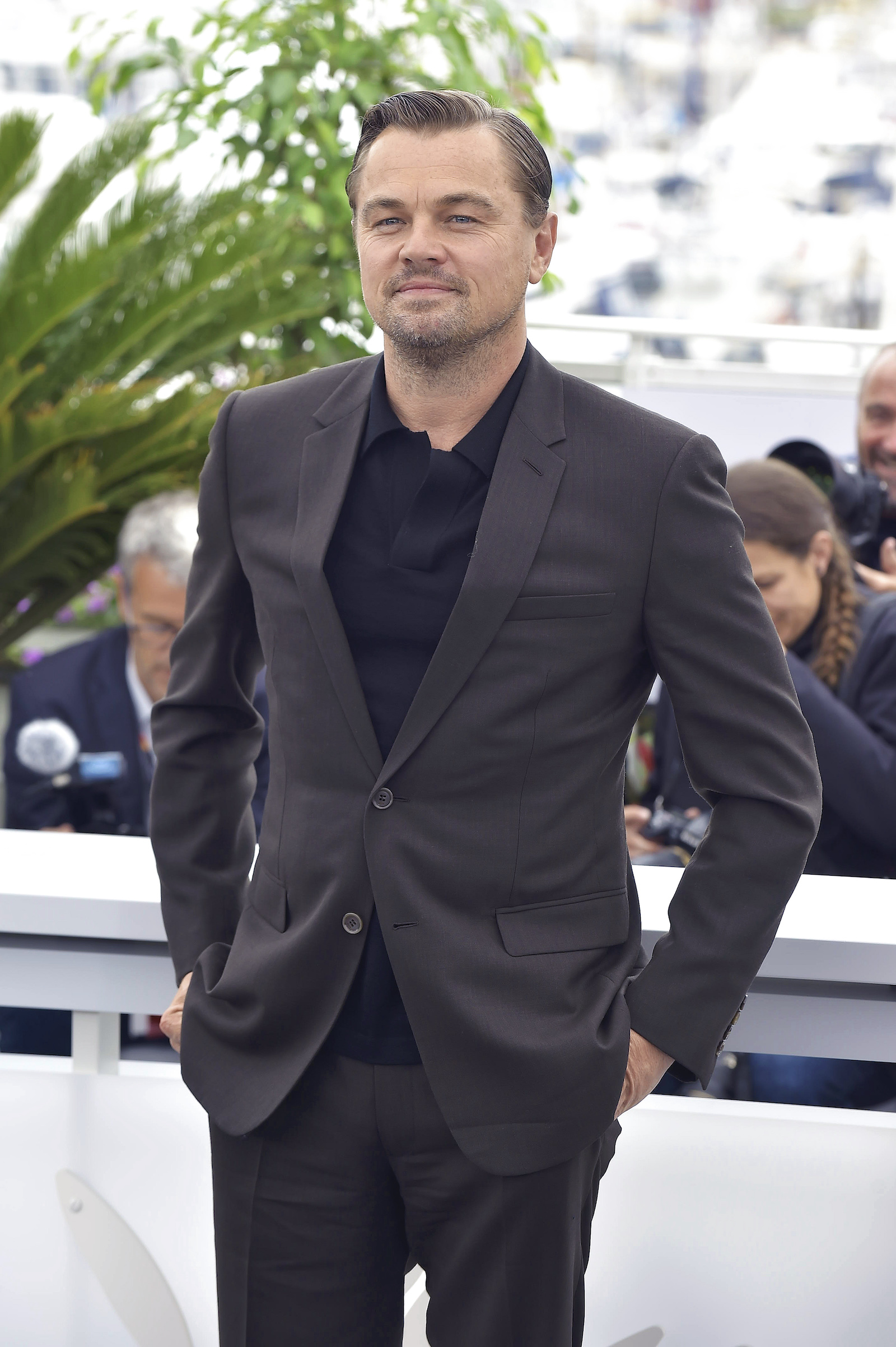 Let Leonardo DiCaprio rap at his own birthday party!