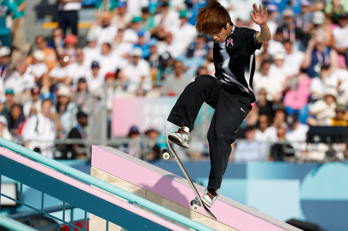Yuto Horigome winning skateboarding gold wearing AirPods? Aura points all-round