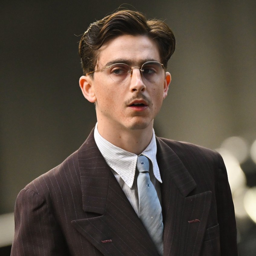 Gwyneth Paltrow and Timothée Chalamet's Steamy 'Marty Supreme' Scenes Spark Buzz visual 1