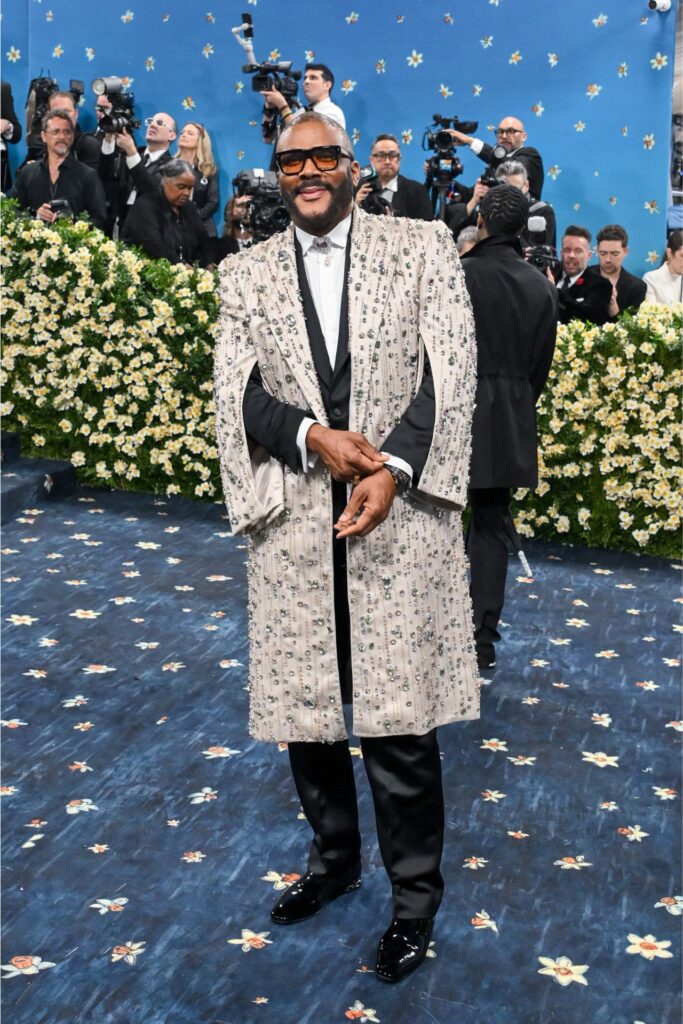 Tyler Perry met gala 2025 red carpet