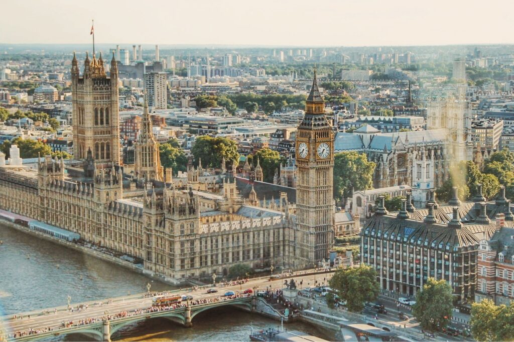 london richest cities