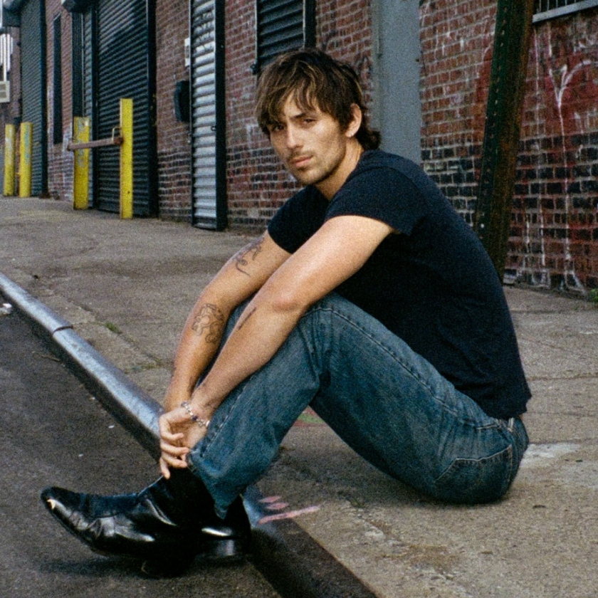 esquire five fits with tyde levi