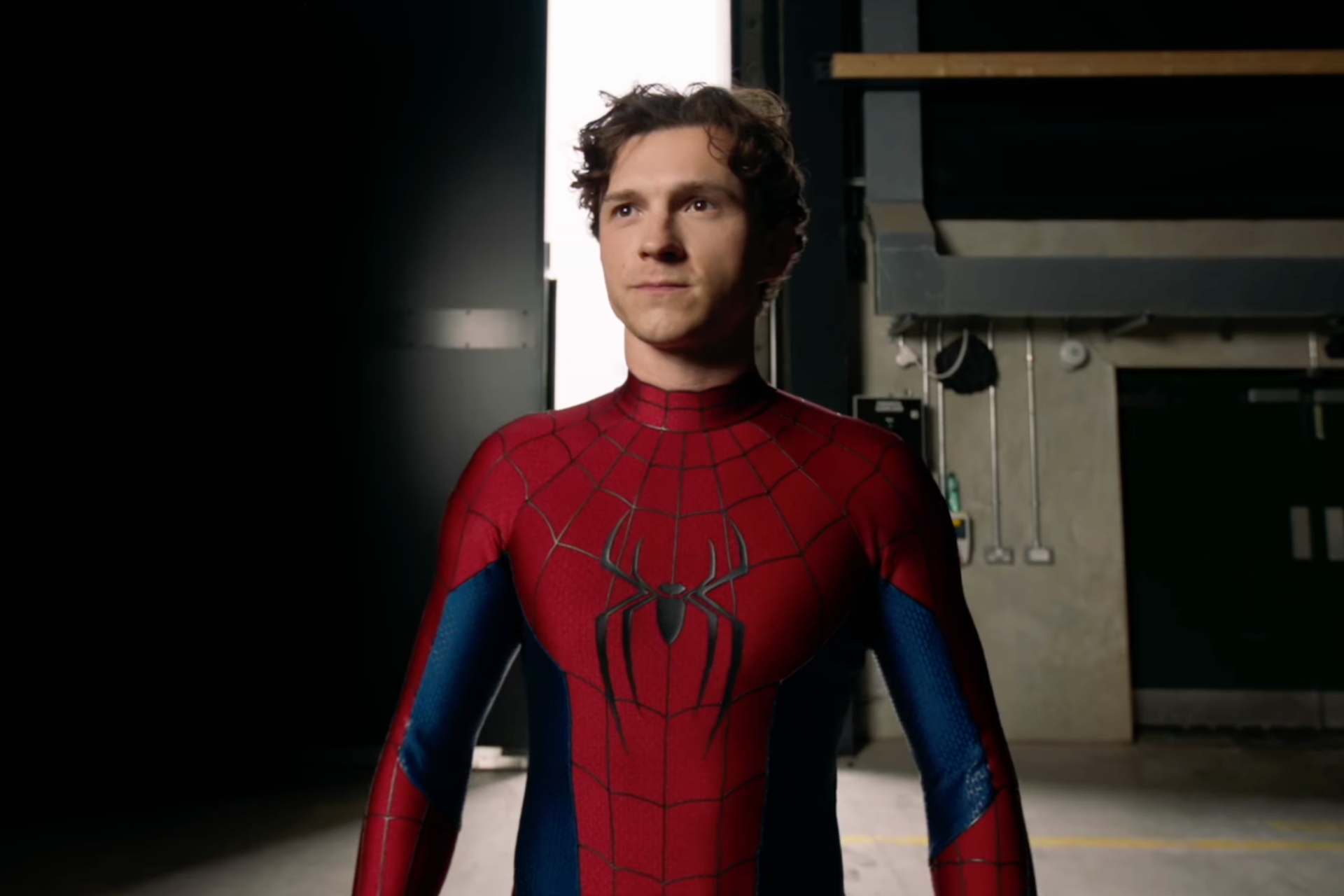 tom holland spider-man brand new day new suit