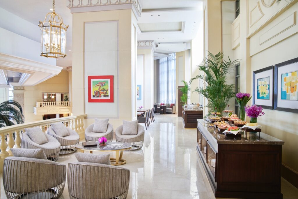 THE PENINSULA HOTEL MANILA