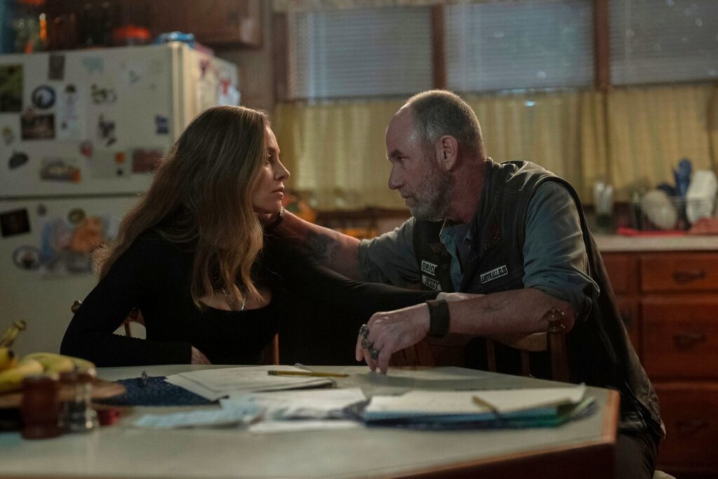 perry visits eryn in task episode 4