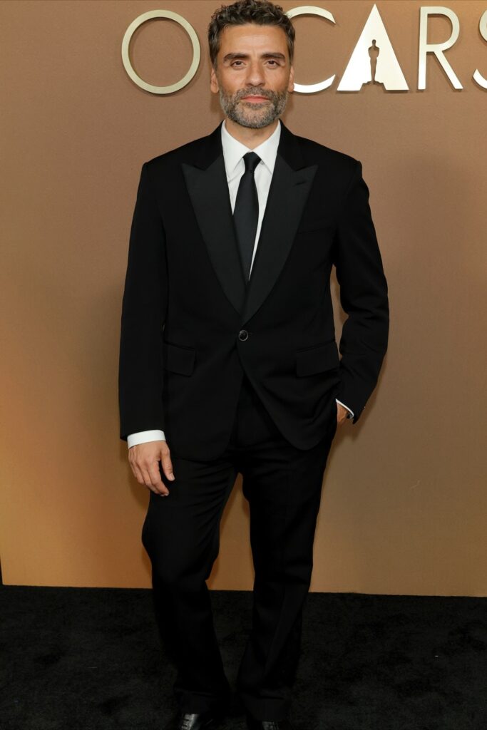 oscar isaac governors awards 2025 red carpet