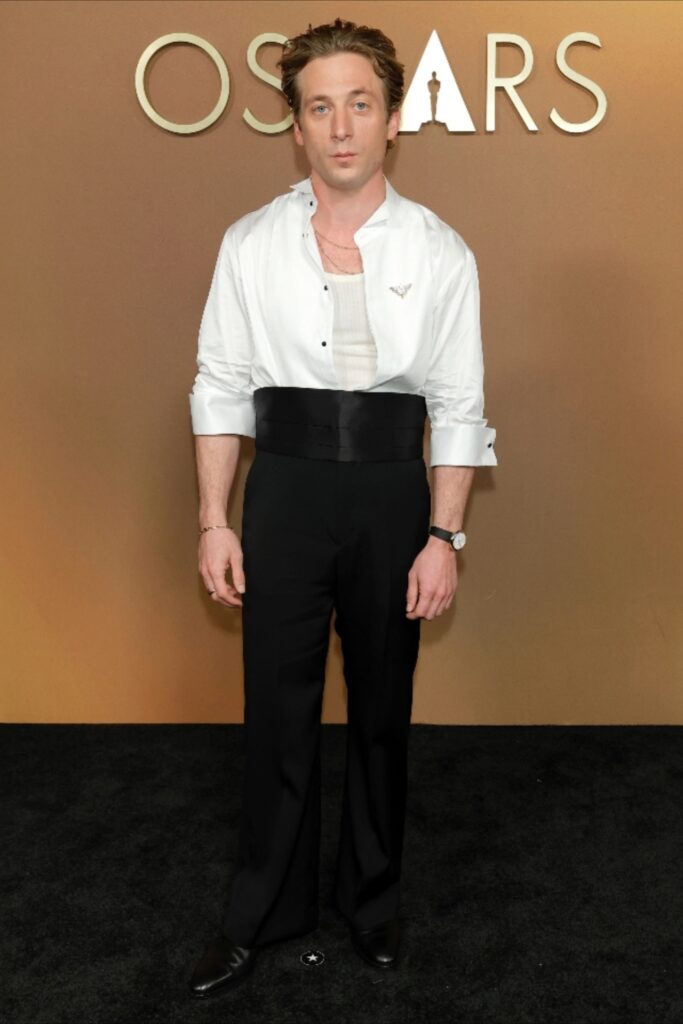 jeremy allen white governors awards 2025 red carpet